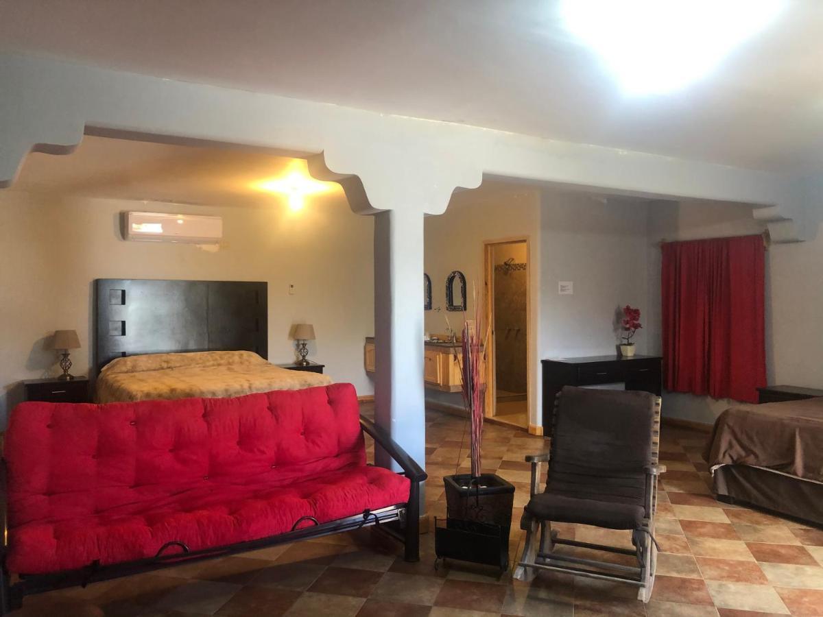 Hotel Isabela, Mag Bay Puerto San Carlos Eksteriør bilde